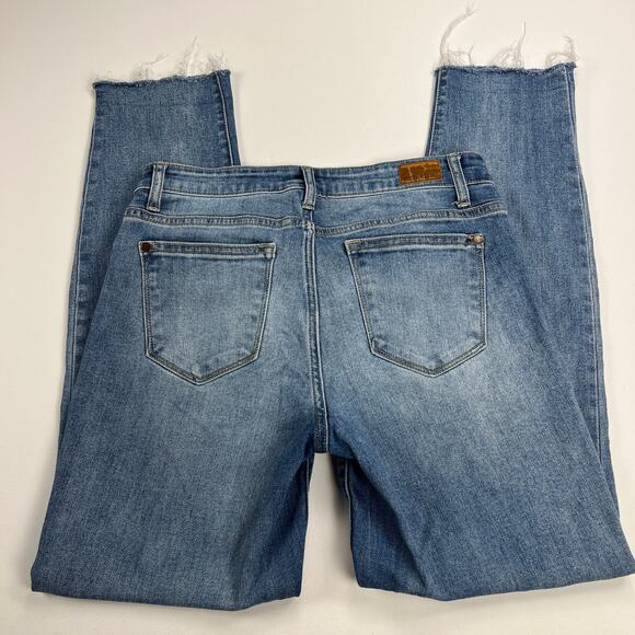 Judy Blue Relaxed Fit Ankle Jeans Raw Hem Mid Rise JB82222 Medium Wash Size 7/28 - Picture 1 of 11